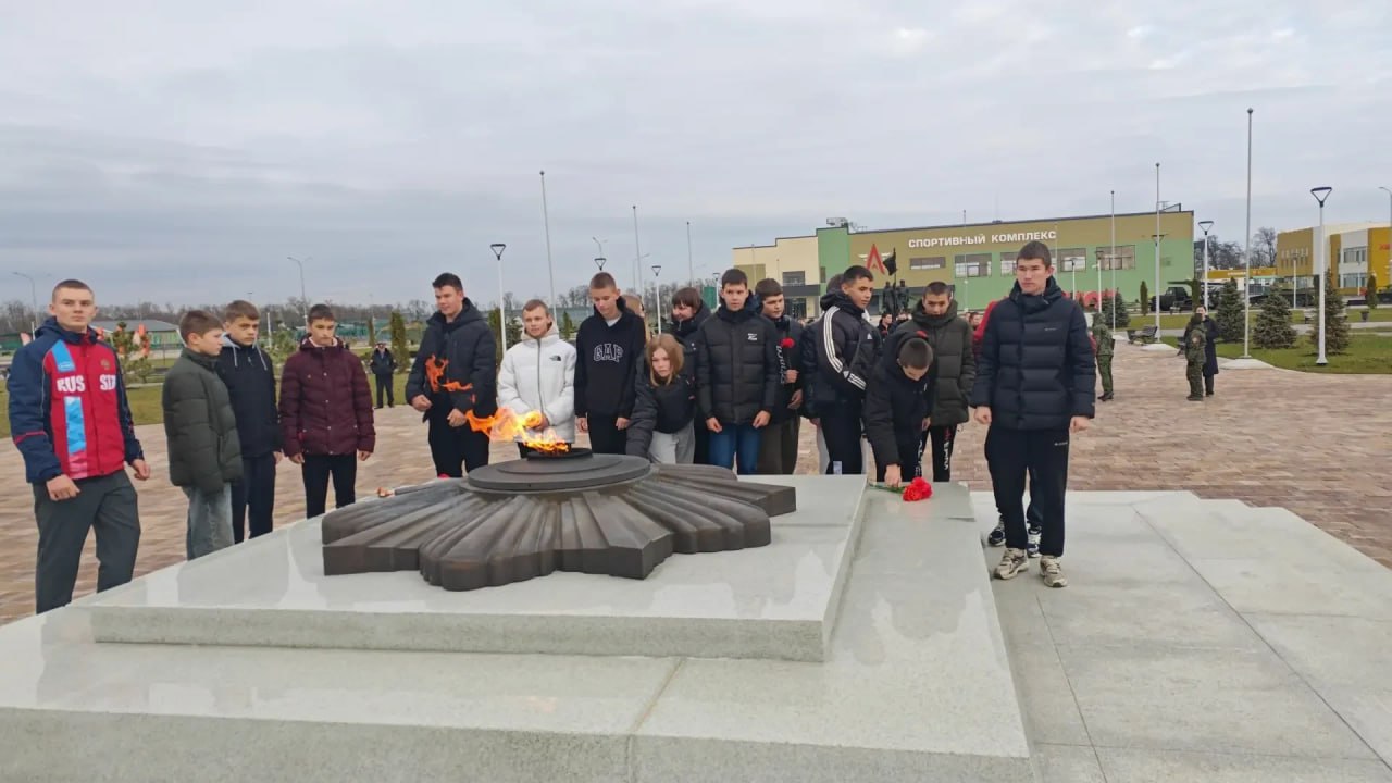 Школьники Гулькевичского района, в День Героев России, посетили парк «Патриот». Пресс-центр. Официальный сайт Краснодарской краевой общественной организации «Герои Отечества».